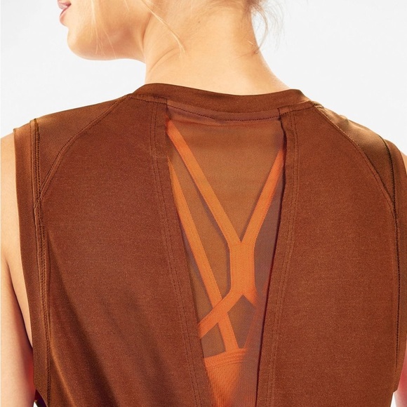 FABLETICS MAHOGANY MONET V-BACK TIE TANK - Picture 4 of 8